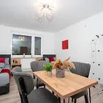 Livemore24 - Space In Wlan - Smart-tv - 24-7 Check-in Und Küche Apartamento *