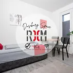 Livemore24 - Space In Wlan - Smart-tv - 24-7 Check-in Und Küche Apartamento