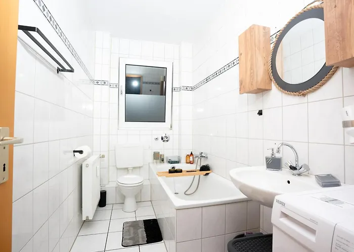 Livemore24 - Space In Wlan - Smart-tv - 24-7 Check-in Und Kueche Lejlighed Duisburg