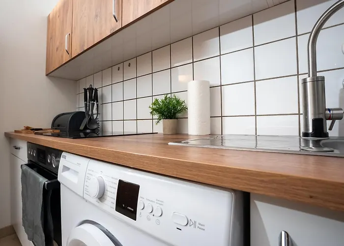 Livemore24 - Space In Wlan - Smart-tv - 24-7 Check-in Und Kueche Lejlighed *