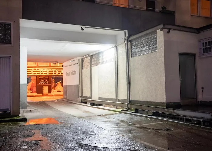 Livemore24 - Space In Wlan - Smart-tv - 24-7 Check-in Und Kueche